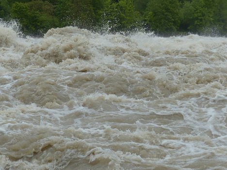 Hochwasser_Hans Braxmeier_pixabay