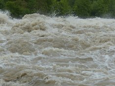 Hochwasser_Hans Braxmeier_pixabay